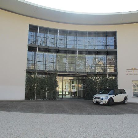 Domitys Le Parc Balsan Aparthotel Châteauroux Екстериор снимка