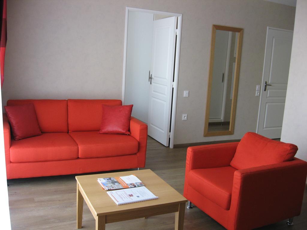 Domitys Le Parc Balsan Aparthotel Châteauroux Екстериор снимка